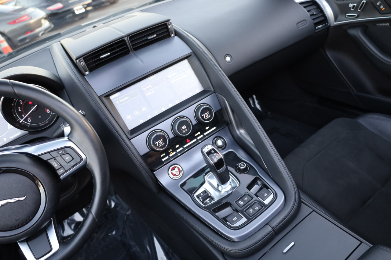 Jaguar F-Type P300 Convertible 2020