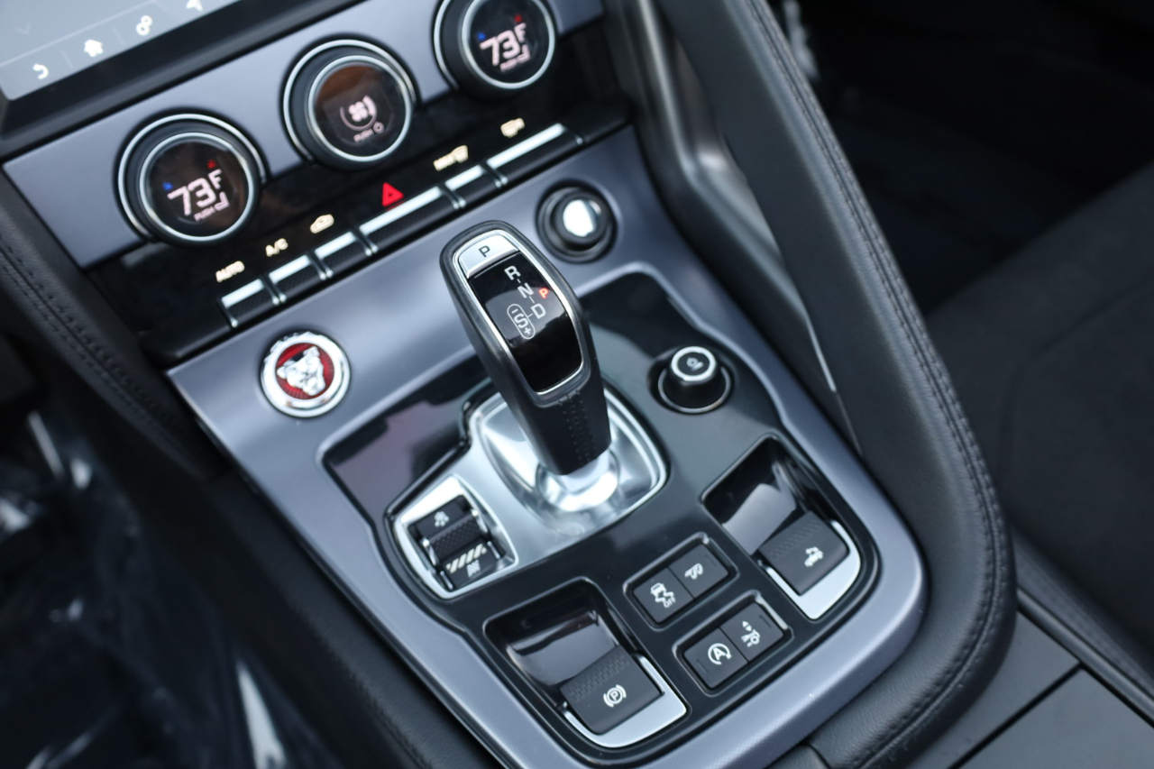 Jaguar F-Type P300 Convertible 2020