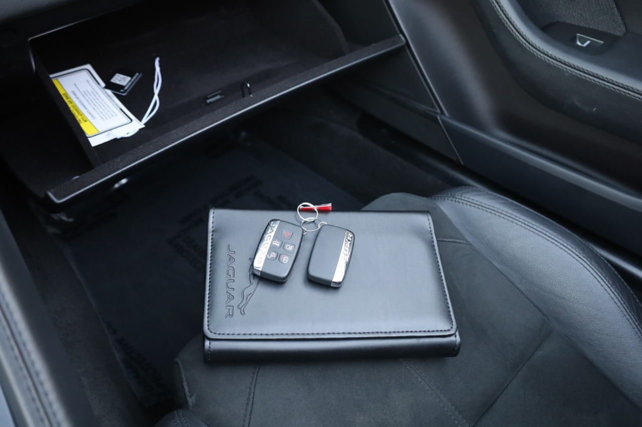 Jaguar F-Type P300 Convertible 2020