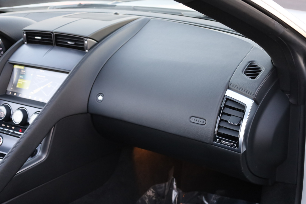 Jaguar F-Type P300 Convertible 2020