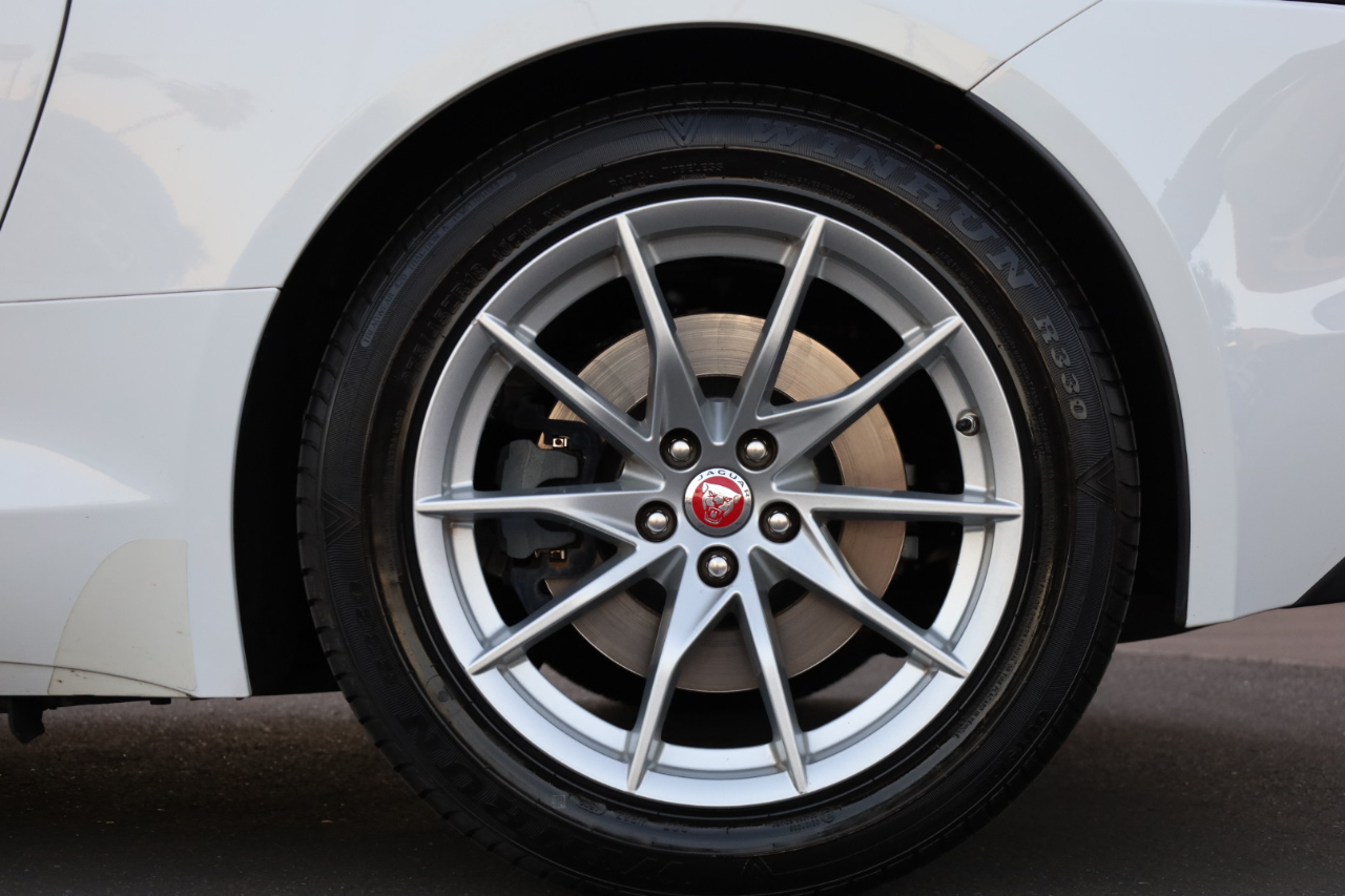 Jaguar F-Type P300 Convertible 2020