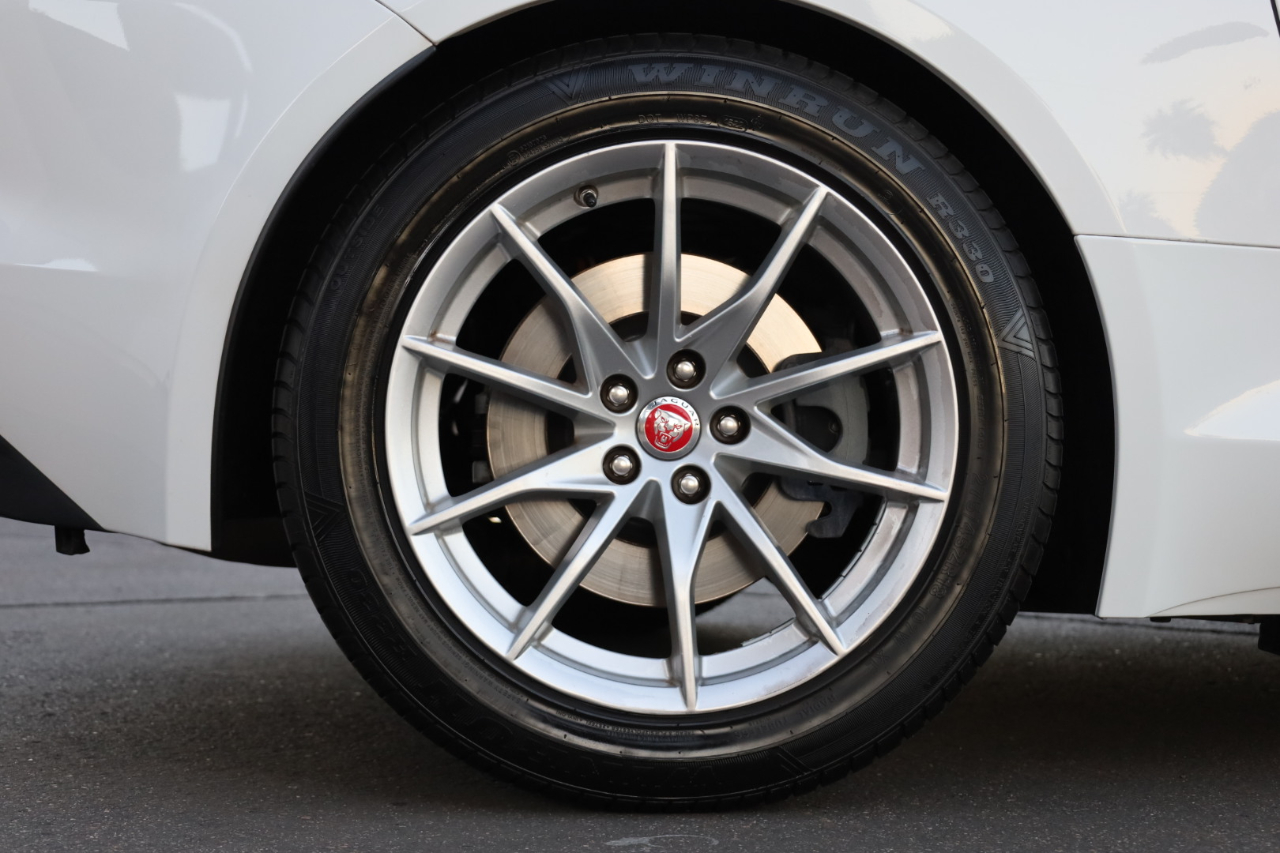 Jaguar F-Type P300 Convertible 2020