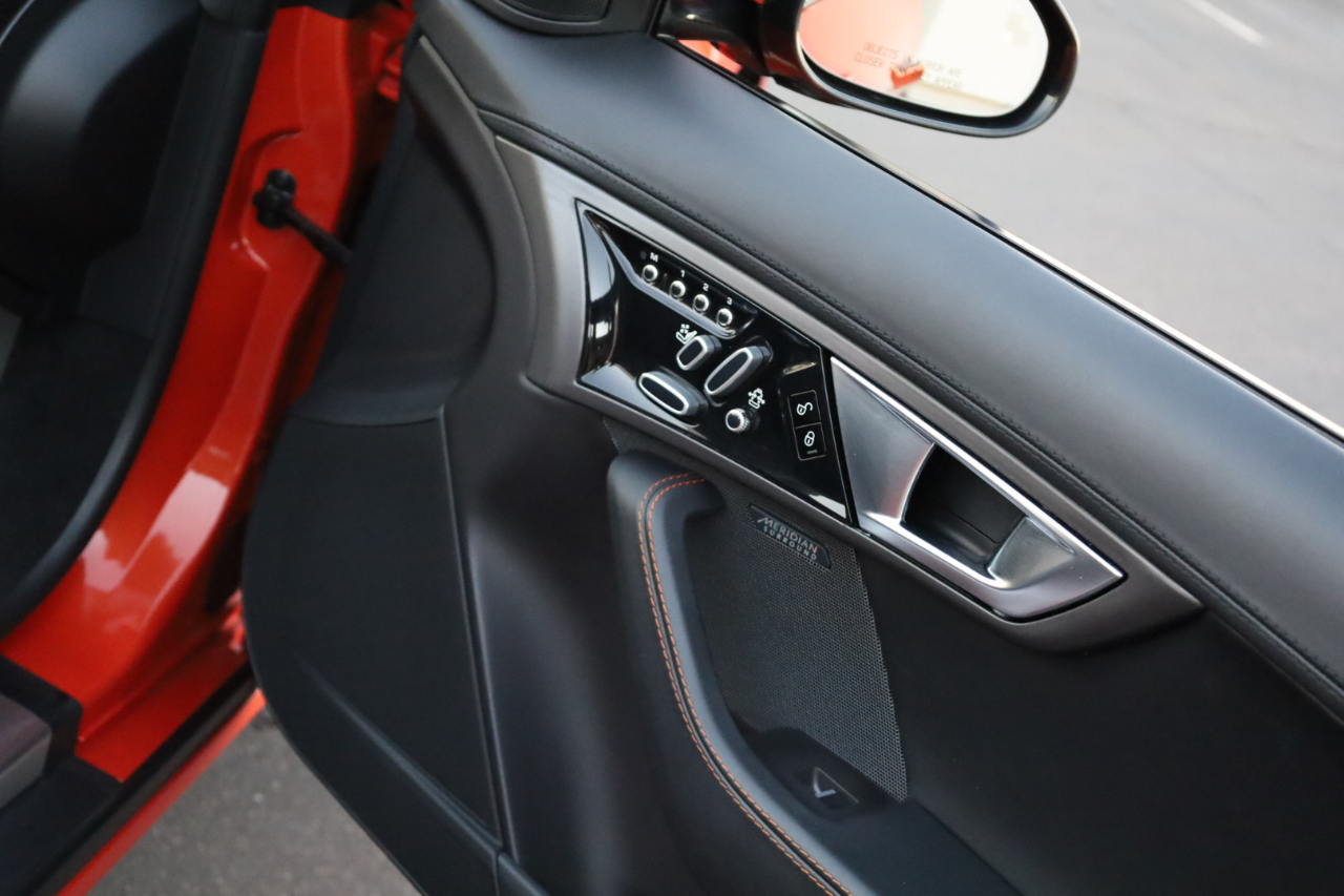 Jaguar F-Type S 2014