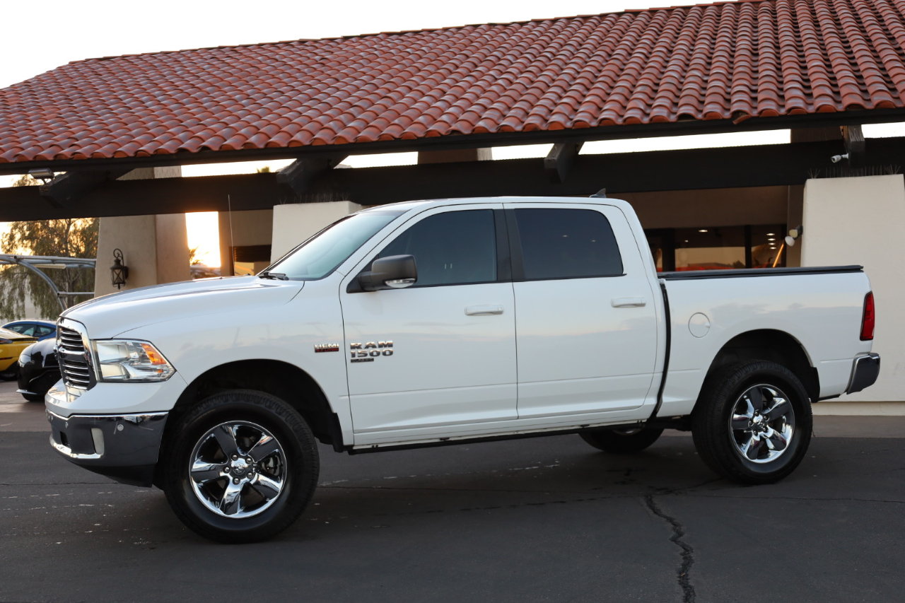 RAM 1500 Classic Big Horn 4x2 Crew Cab 5'7" Box 2019