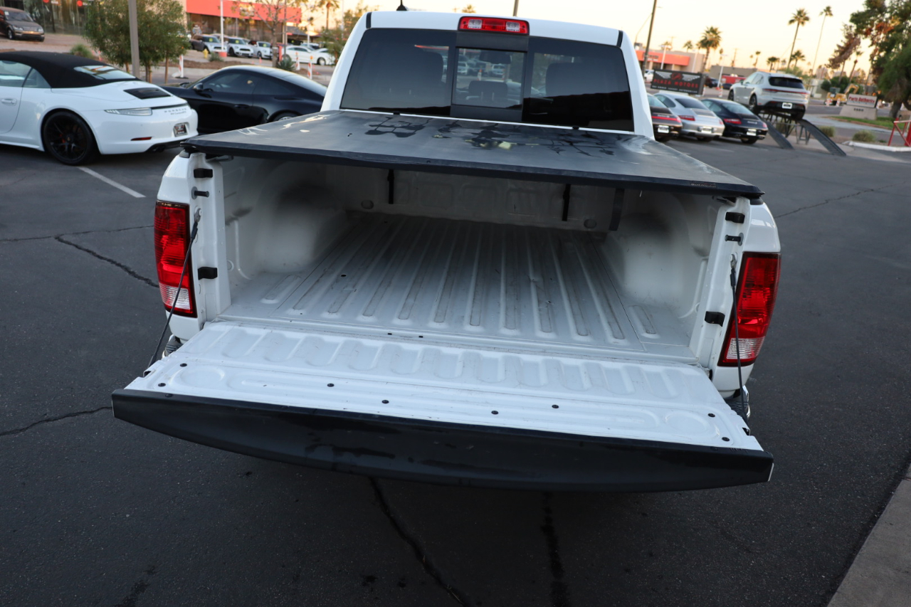 RAM 1500 Classic Big Horn 4x2 Crew Cab 5'7" Box 2019