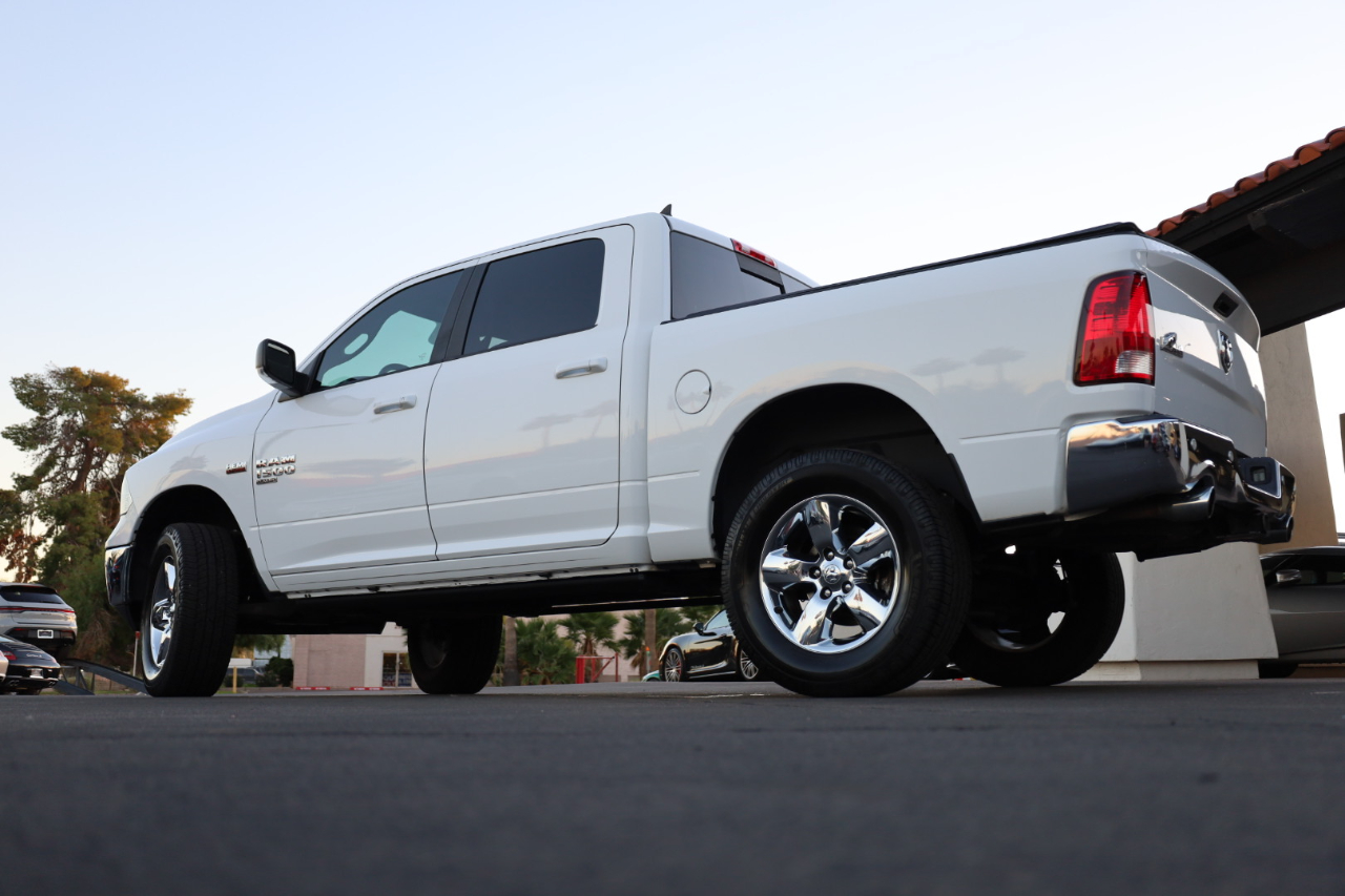 RAM 1500 Classic Big Horn 4x2 Crew Cab 5'7" Box 2019