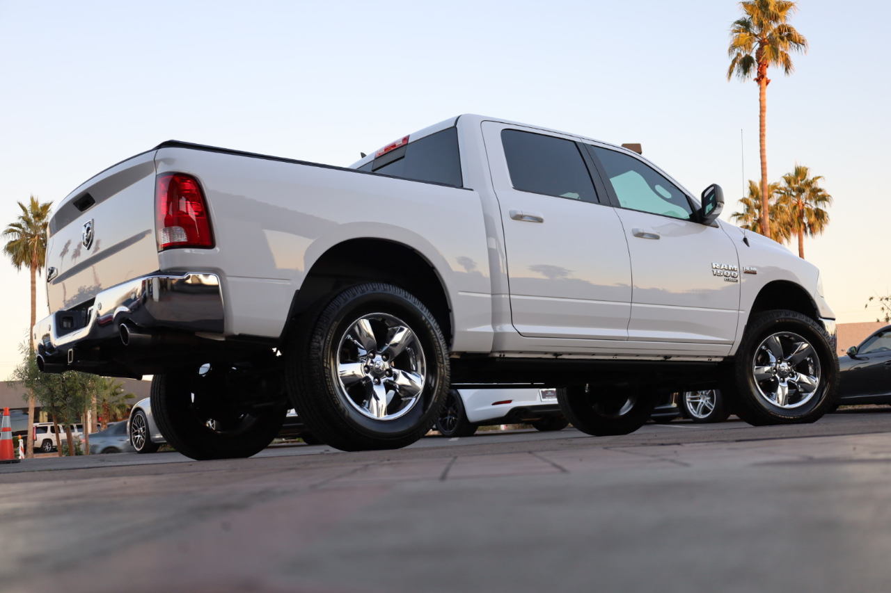 RAM 1500 Classic Big Horn 4x2 Crew Cab 5'7" Box 2019