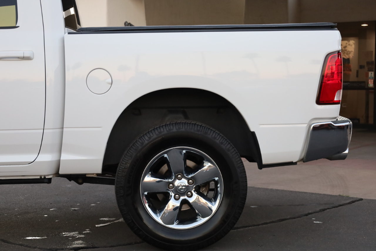 RAM 1500 Classic Big Horn 4x2 Crew Cab 5'7" Box 2019