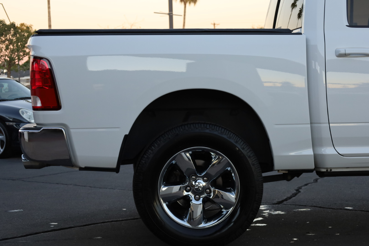 RAM 1500 Classic Big Horn 4x2 Crew Cab 5'7" Box 2019