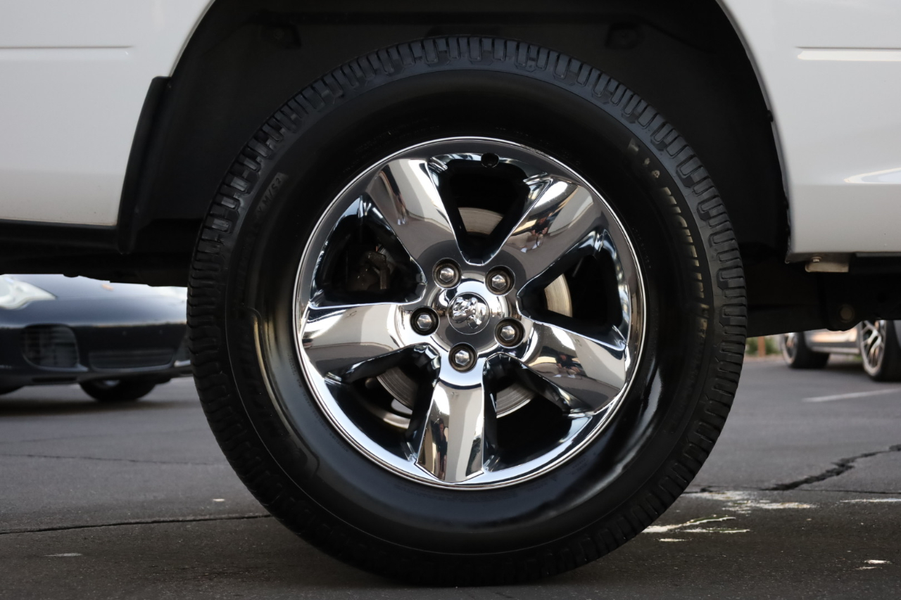 RAM 1500 Classic Big Horn 4x2 Crew Cab 5'7" Box 2019