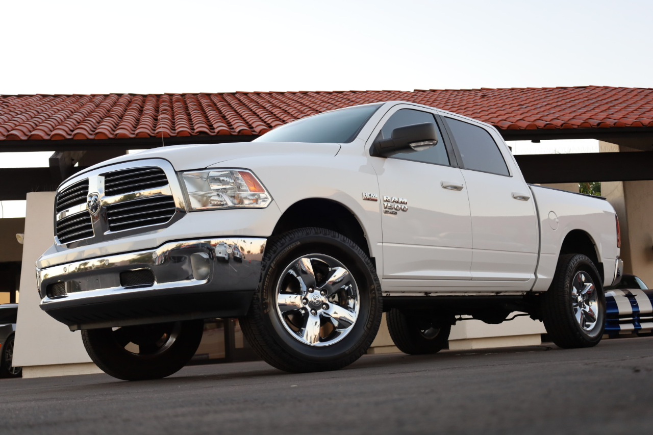 RAM 1500 Classic Big Horn 4x2 Crew Cab 5'7" Box 2019