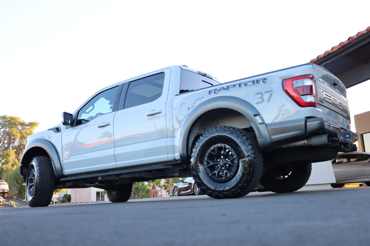 Ford F-150 Raptor SuperCrew 4WD 2023