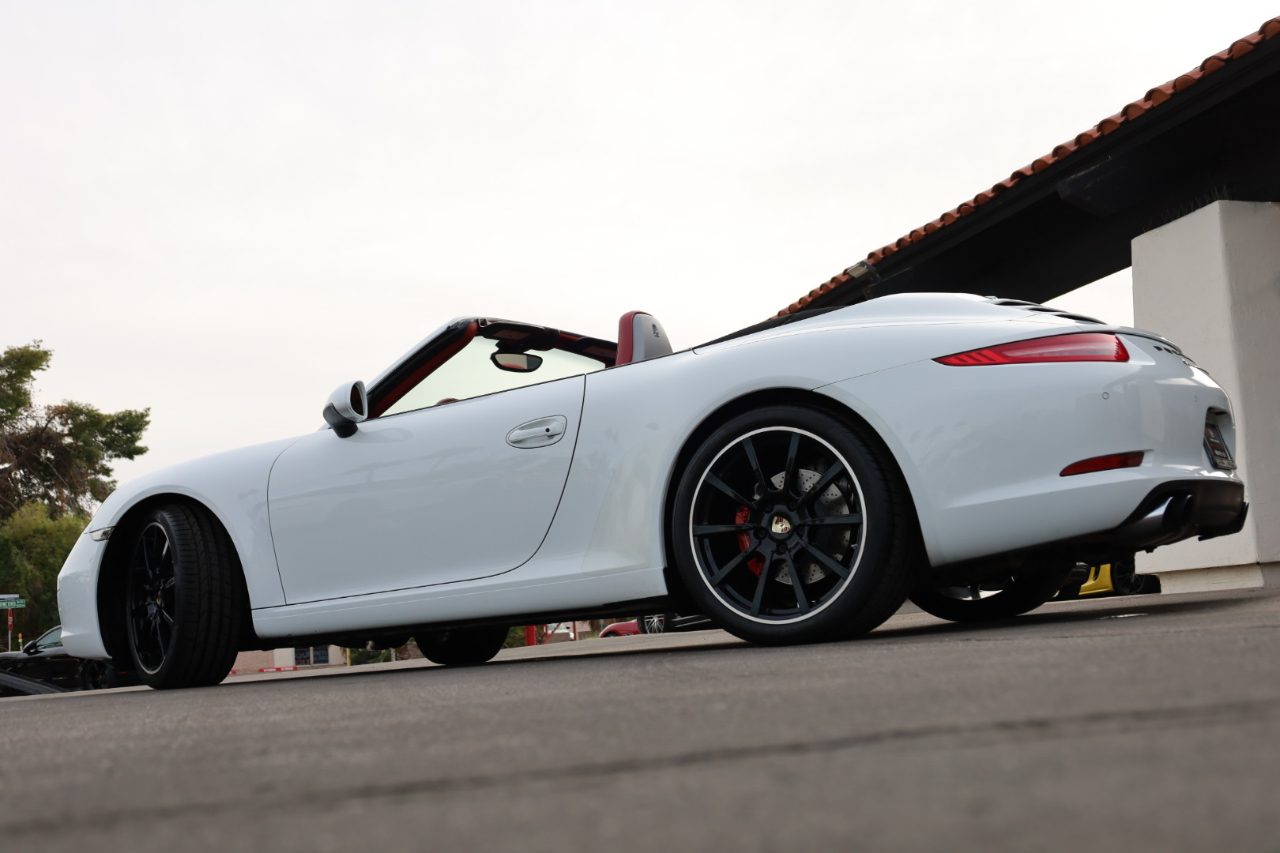 Porsche 911 Carrera S Cabriolet 2013