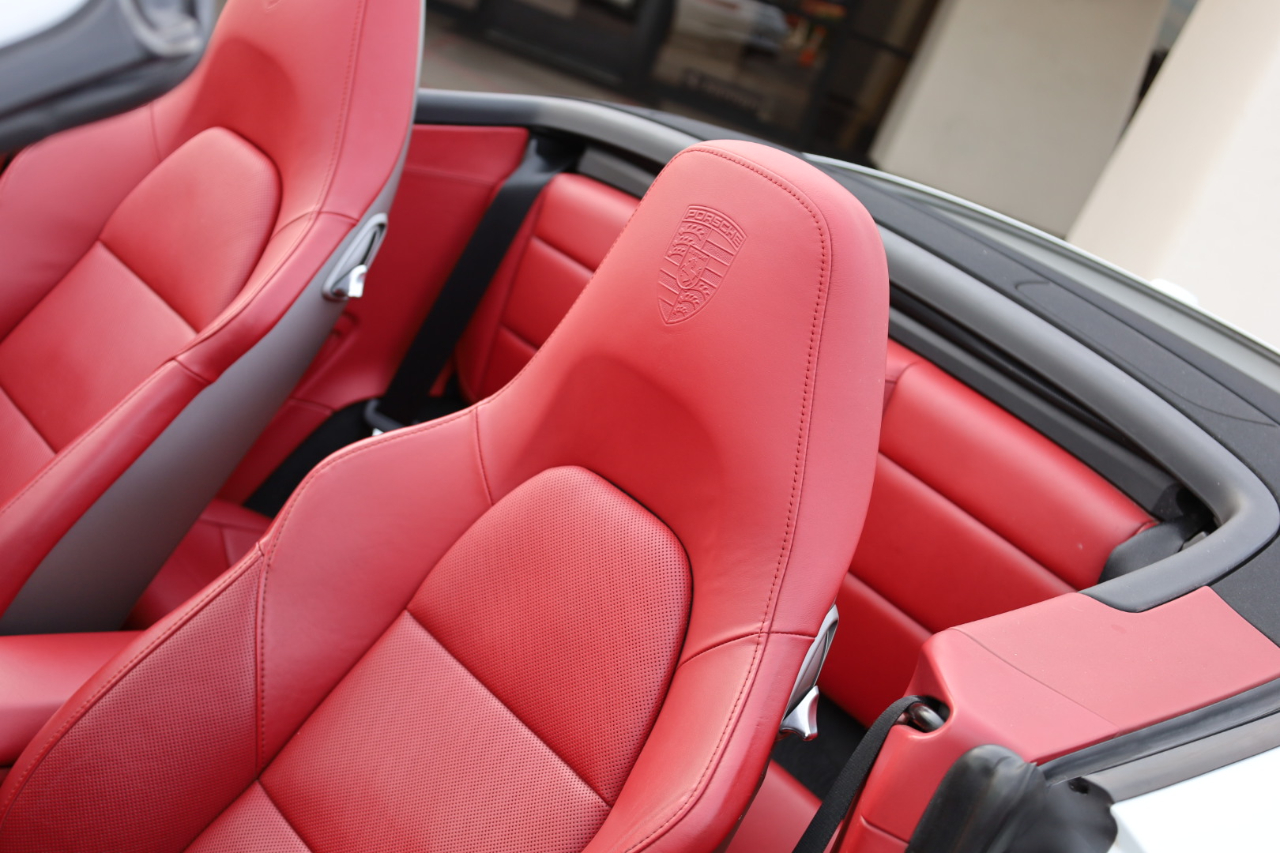 Porsche 911 Carrera S Cabriolet 2013