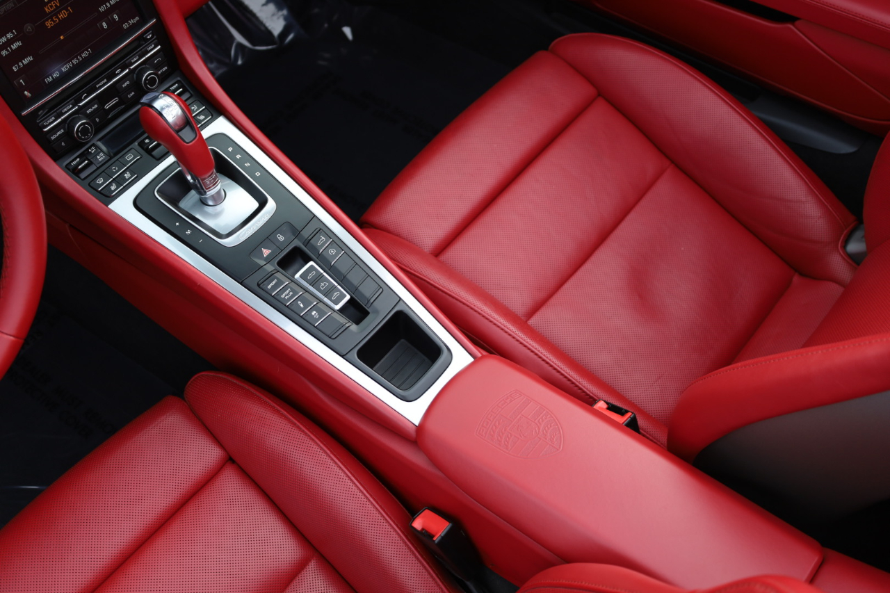 Porsche 911 Carrera S Cabriolet 2013