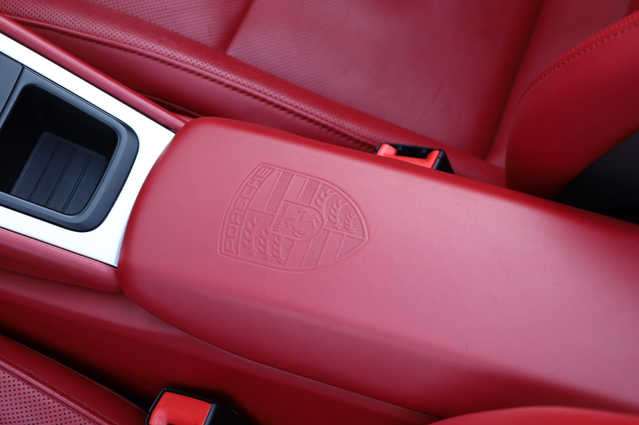 Porsche 911 Carrera S Cabriolet 2013