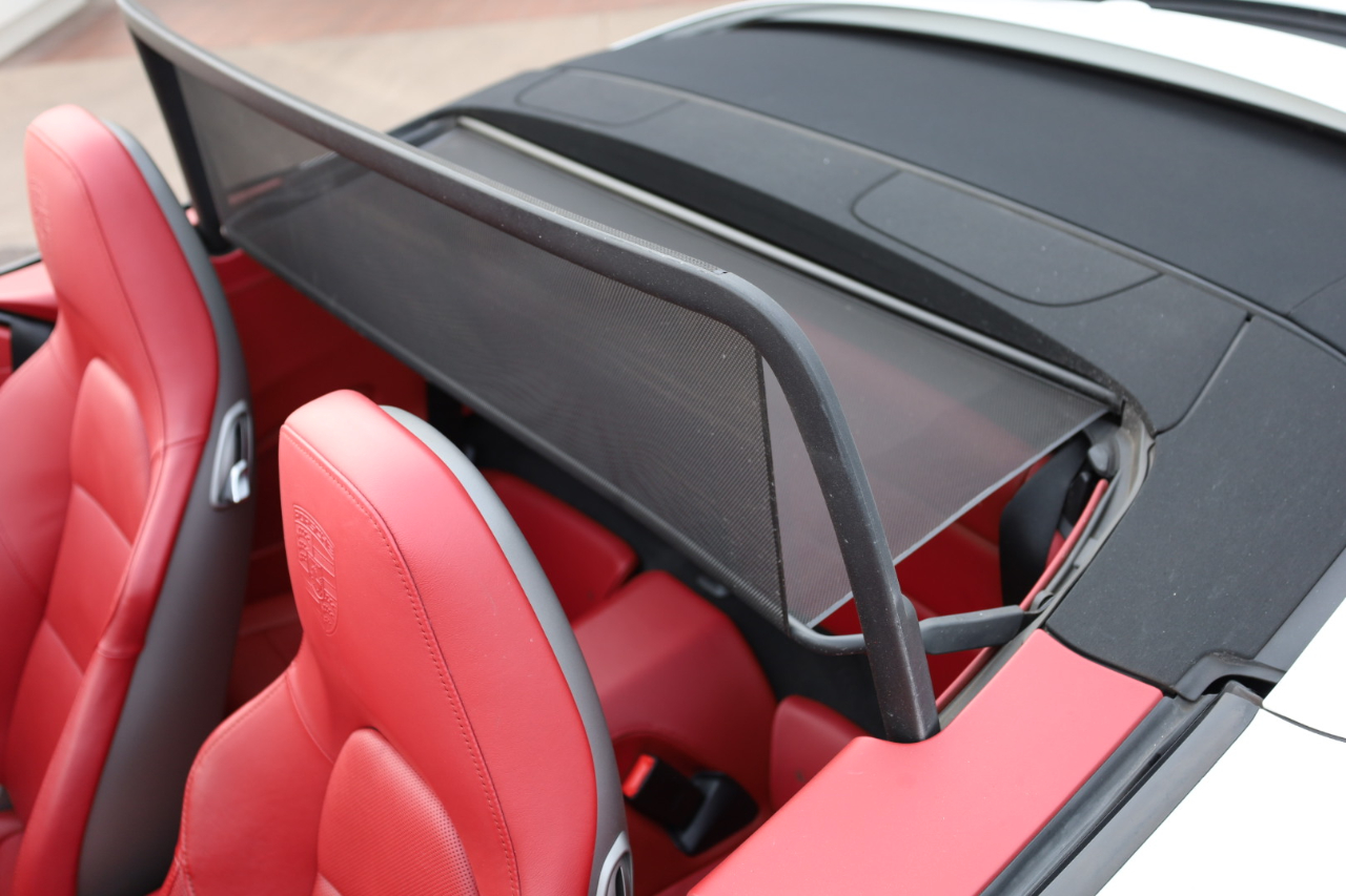 Porsche 911 Carrera S Cabriolet 2013