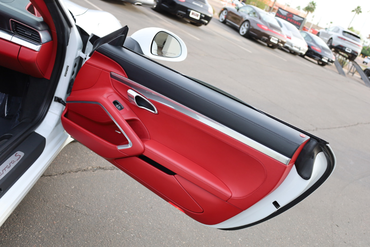 Porsche 911 Carrera S Cabriolet 2013