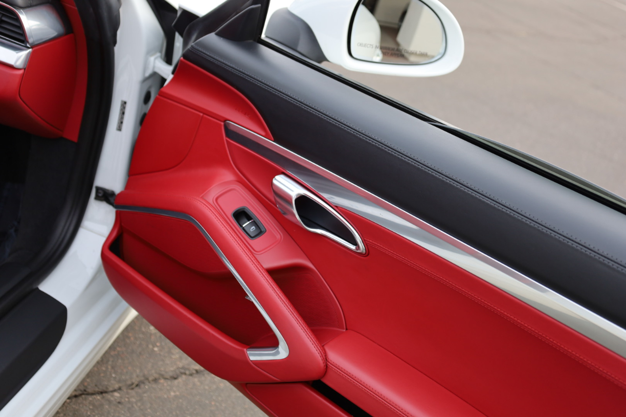 Porsche 911 Carrera S Cabriolet 2013