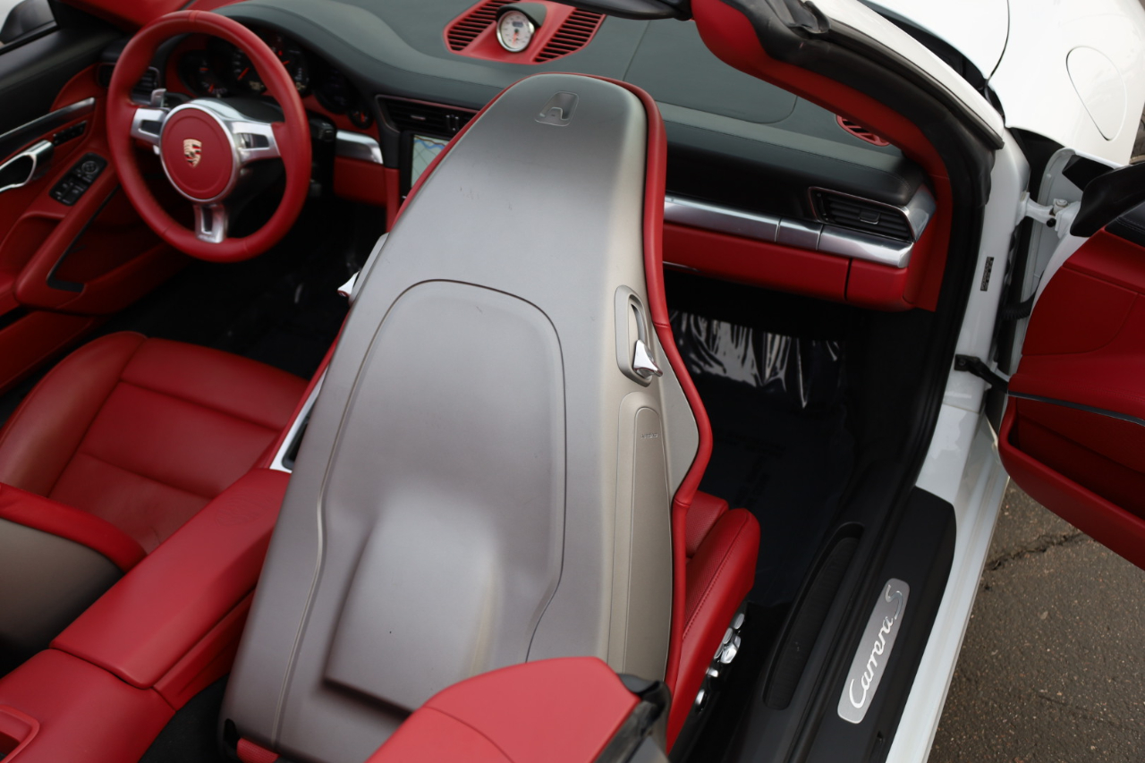 Porsche 911 Carrera S Cabriolet 2013