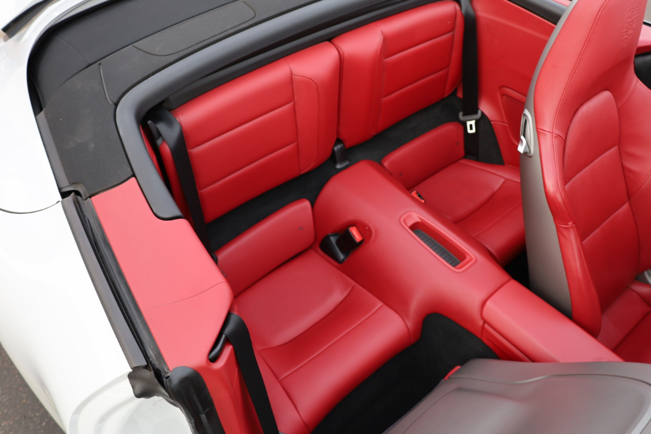 Porsche 911 Carrera S Cabriolet 2013