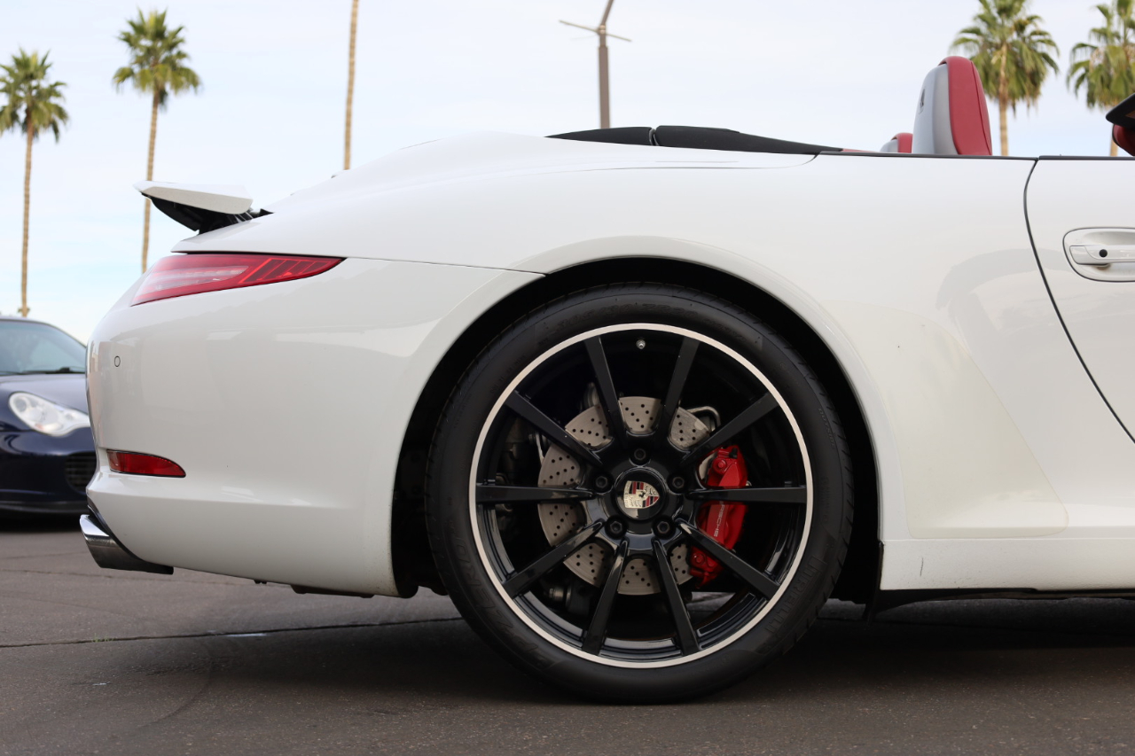 Porsche 911 Carrera S Cabriolet 2013