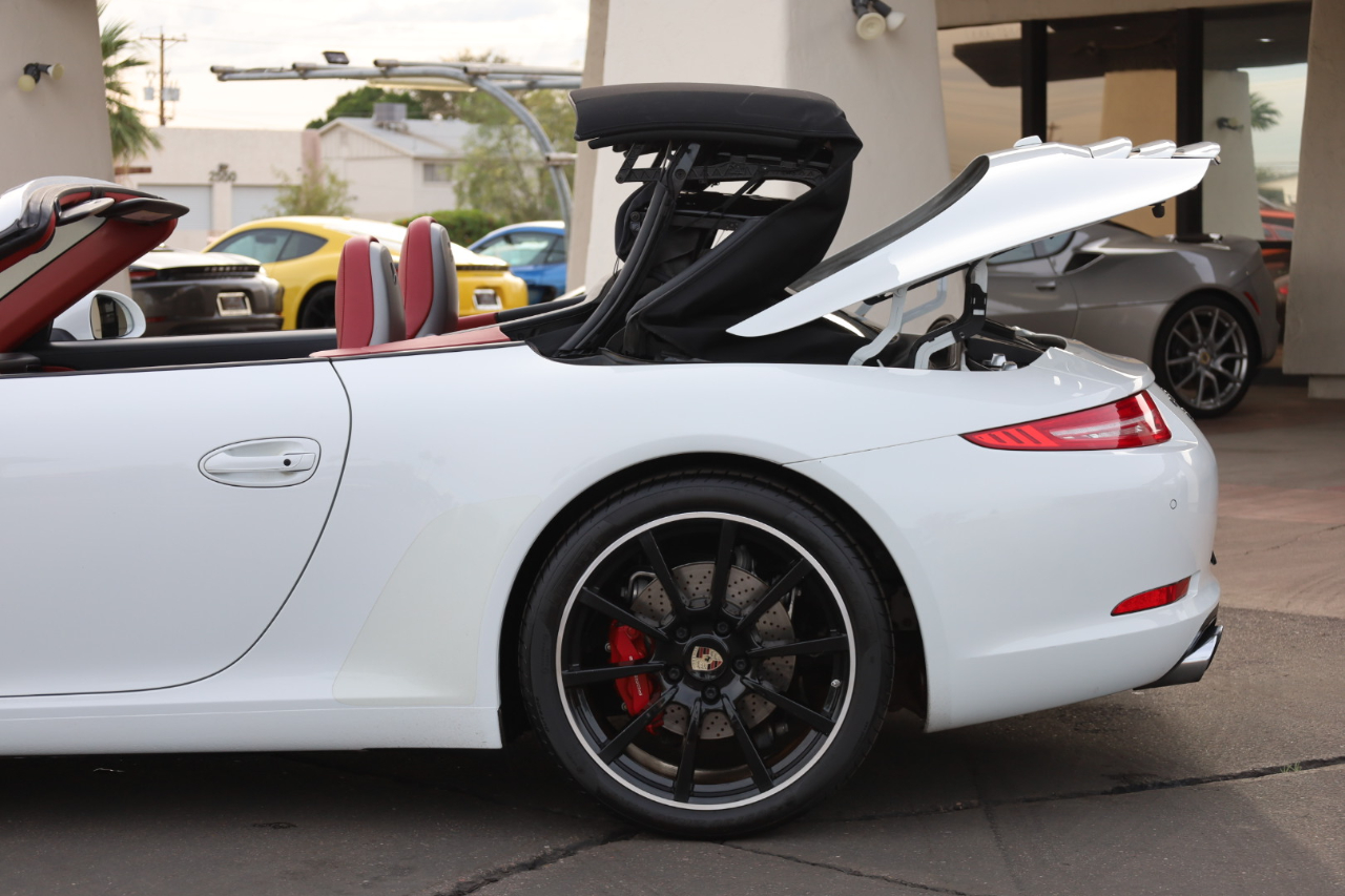 Porsche 911 Carrera S Cabriolet 2013