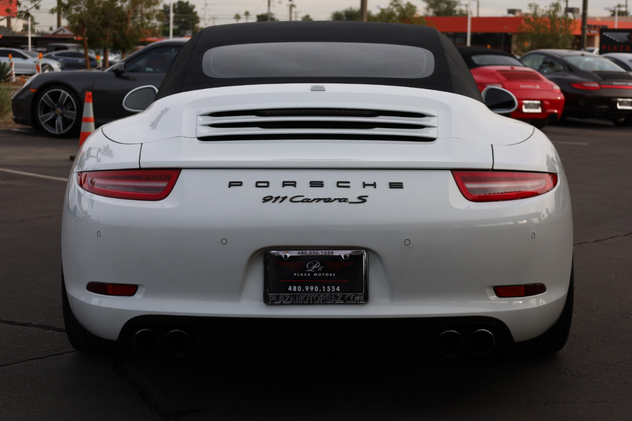 Porsche 911 Carrera S Cabriolet 2013