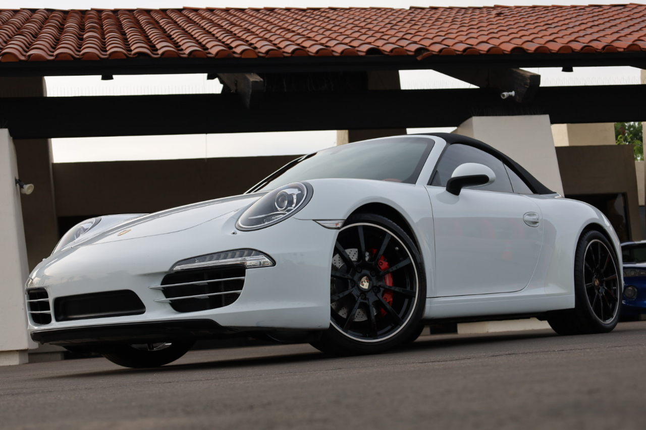 Porsche 911 Carrera S Cabriolet 2013
