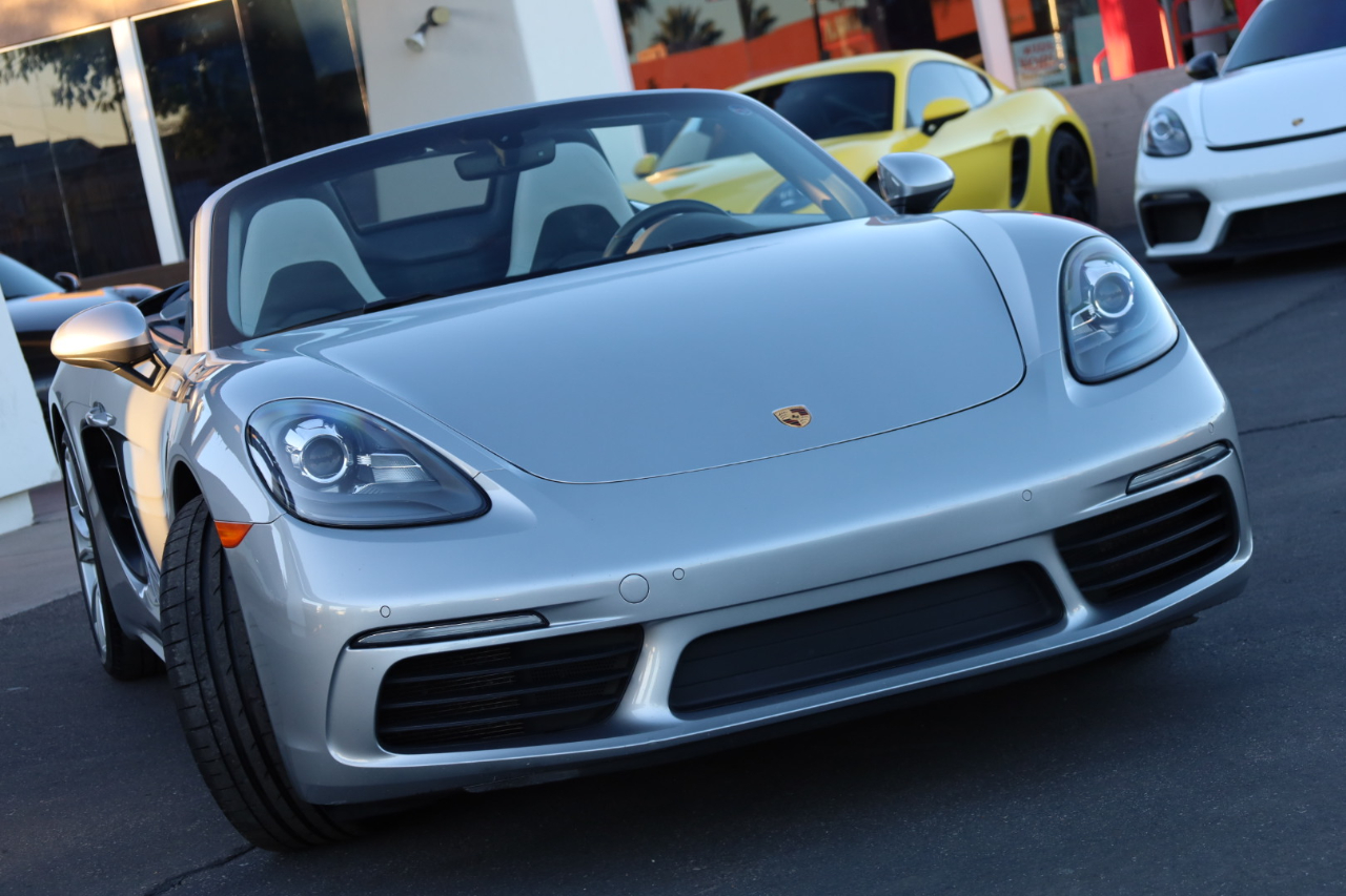 Porsche 718 Boxster S 2017