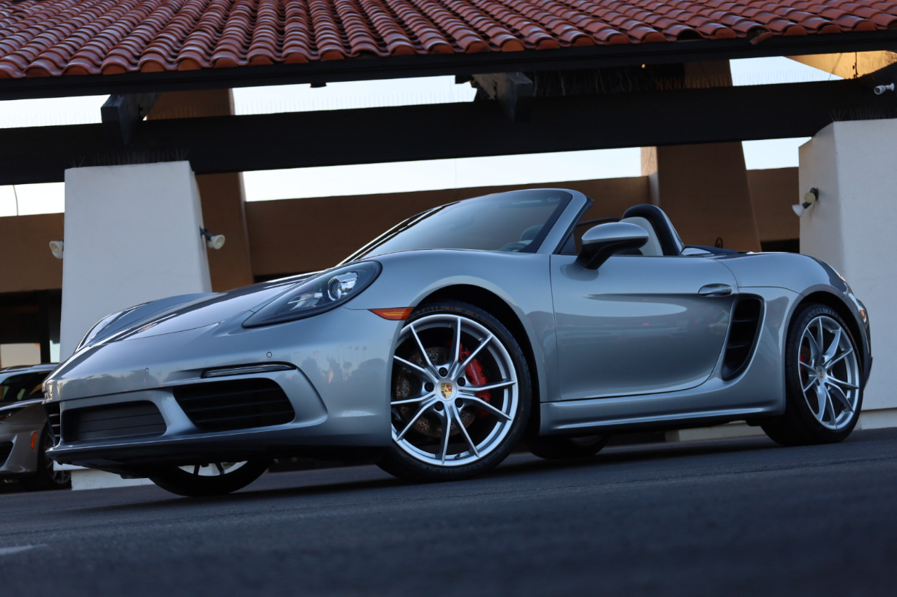 Porsche 718 Boxster S 2017