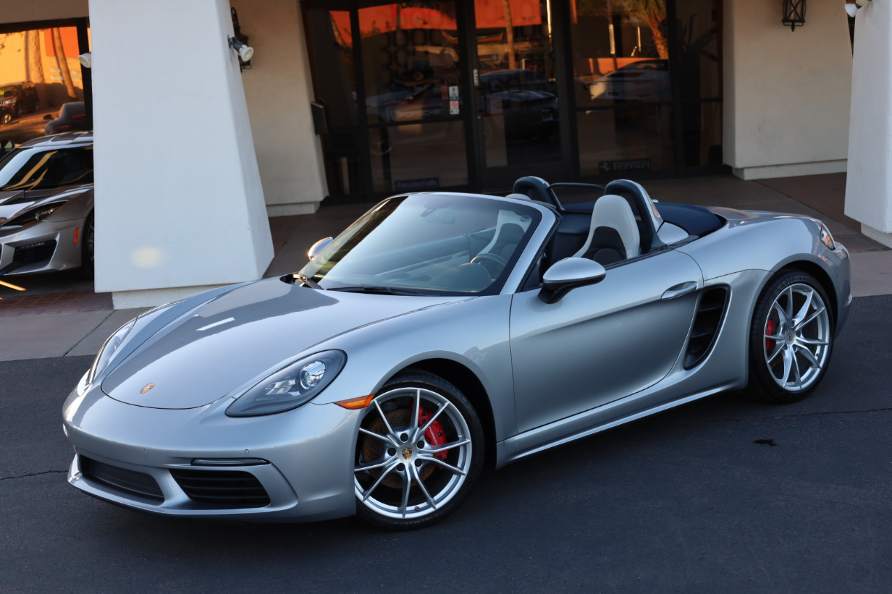 Porsche 718 Boxster S 2017
