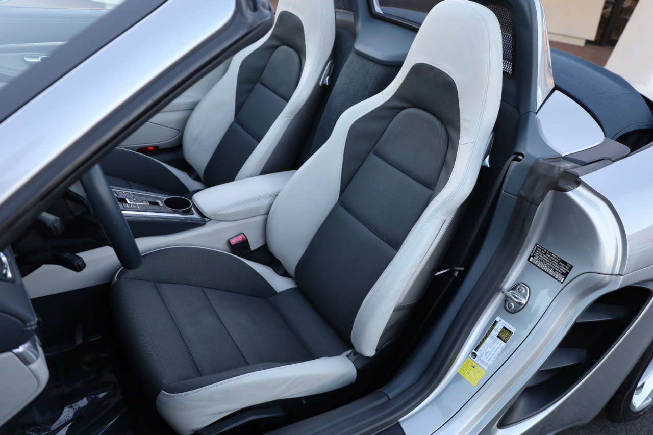 Porsche 718 Boxster S 2017