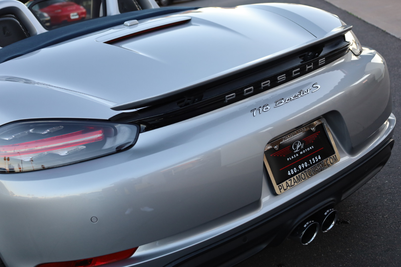 Porsche 718 Boxster S 2017
