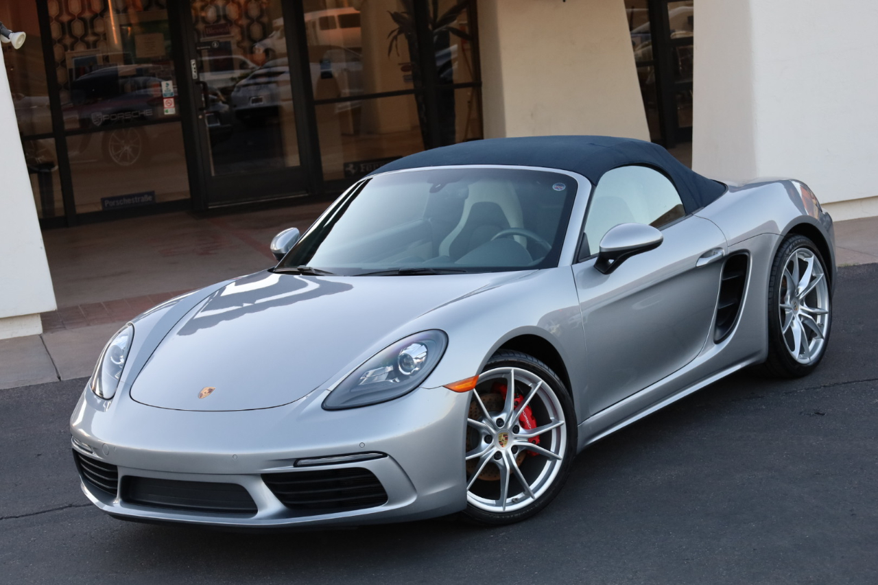 Porsche 718 Boxster S 2017