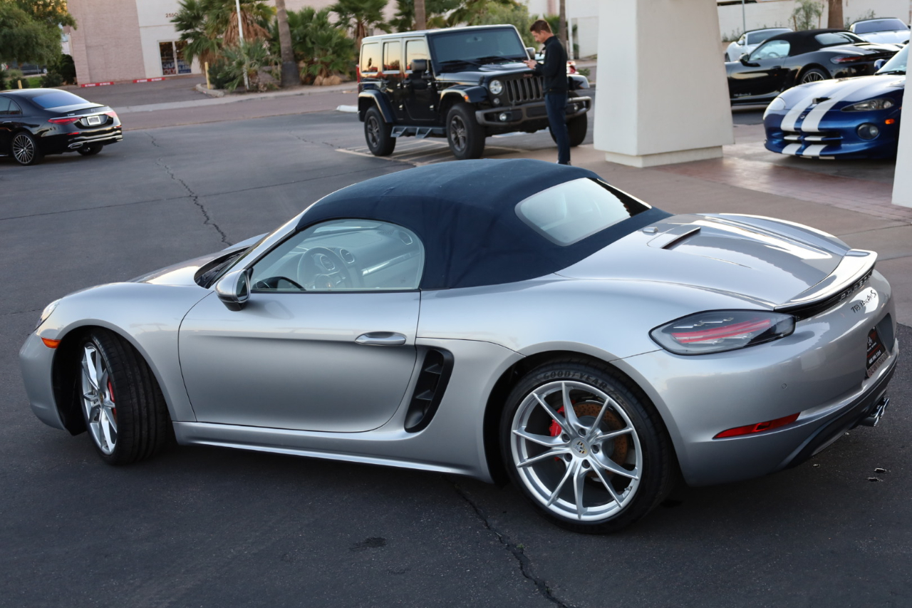 Porsche 718 Boxster S 2017