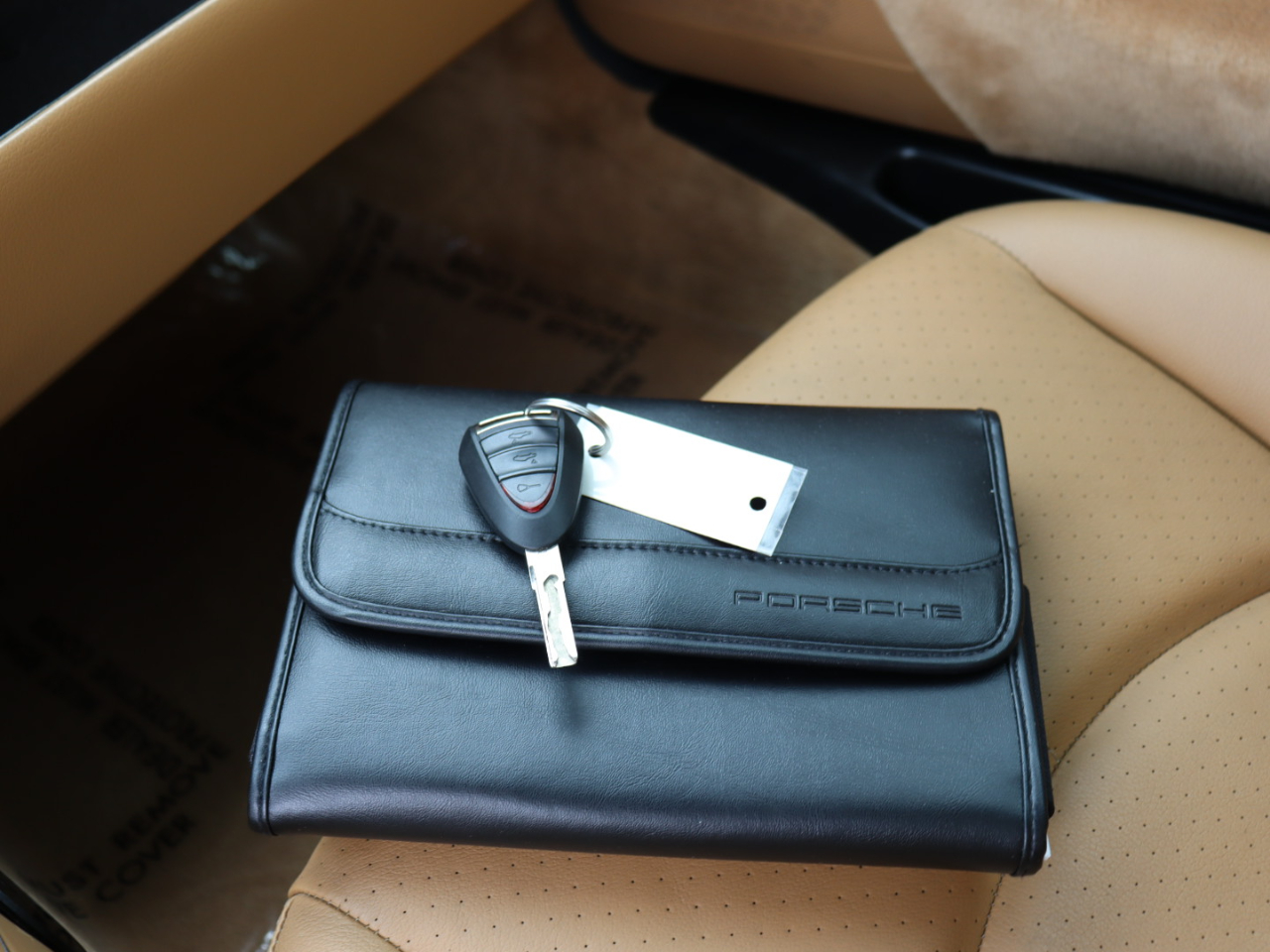 Porsche Cayman Base 2010