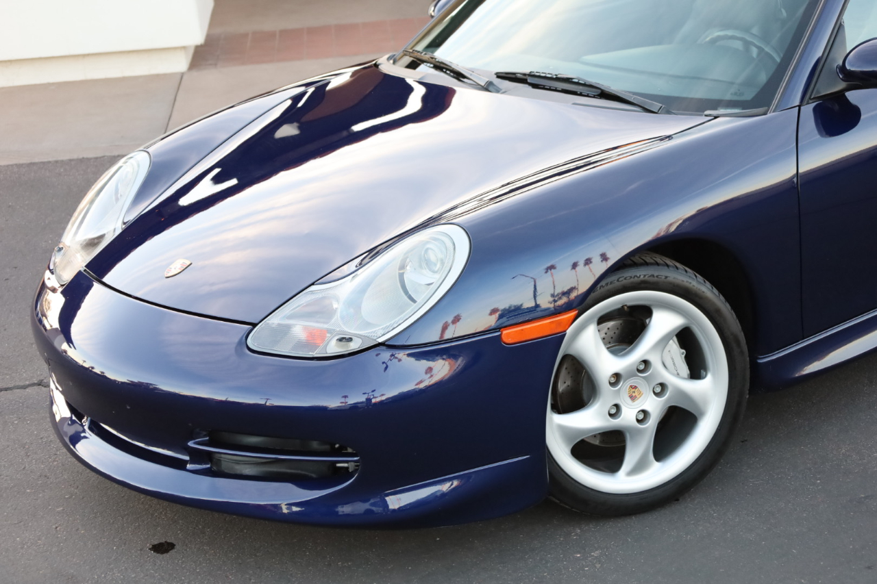 Porsche 911 Carrera 4 2001