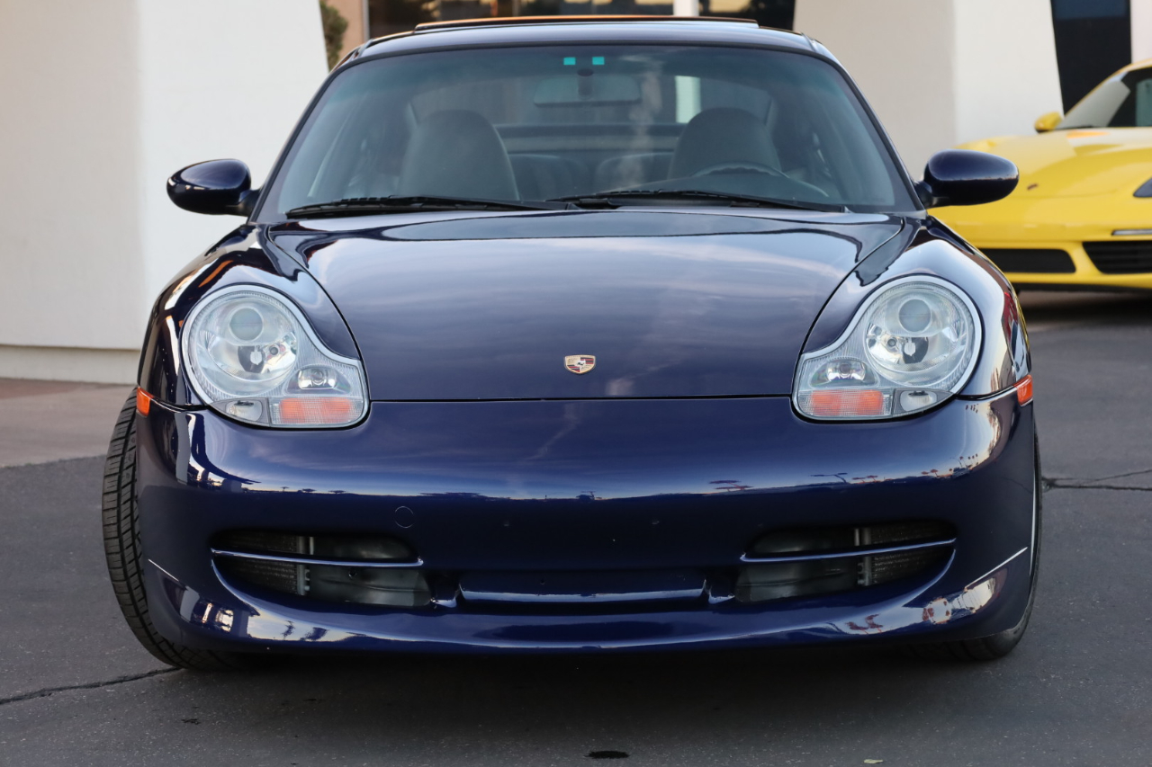Porsche 911 Carrera 4 2001