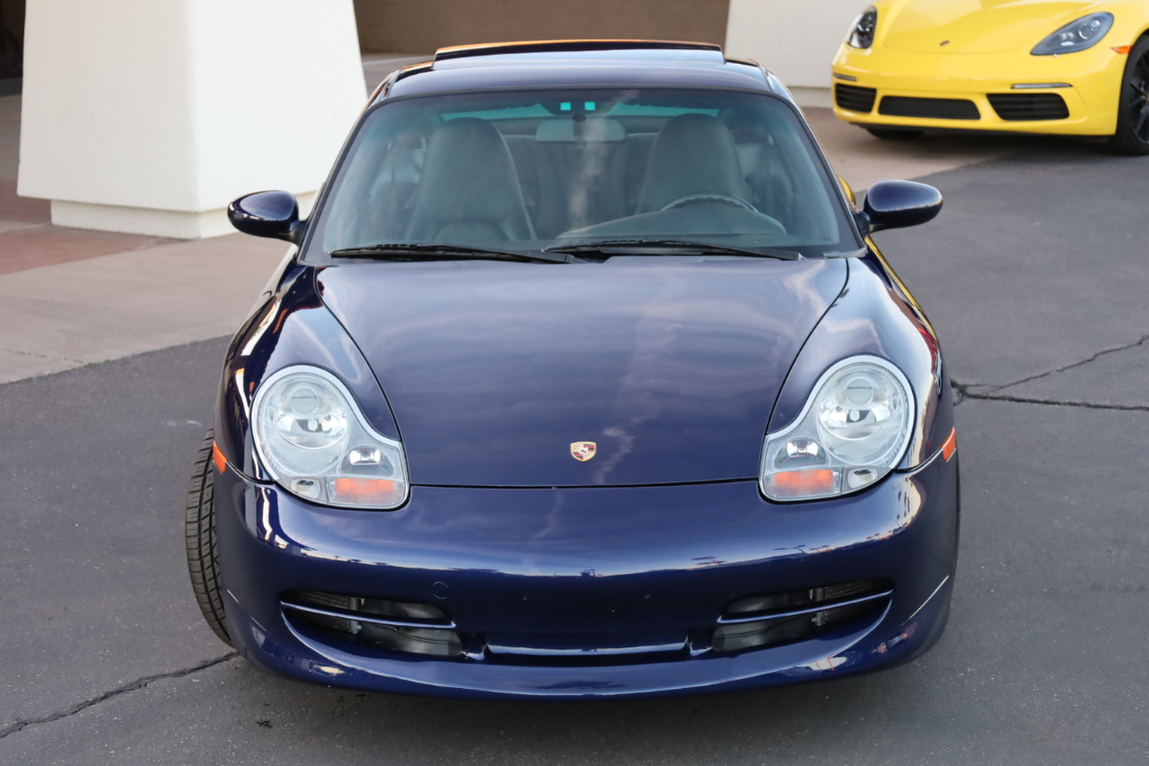 Porsche 911 Carrera 4 2001