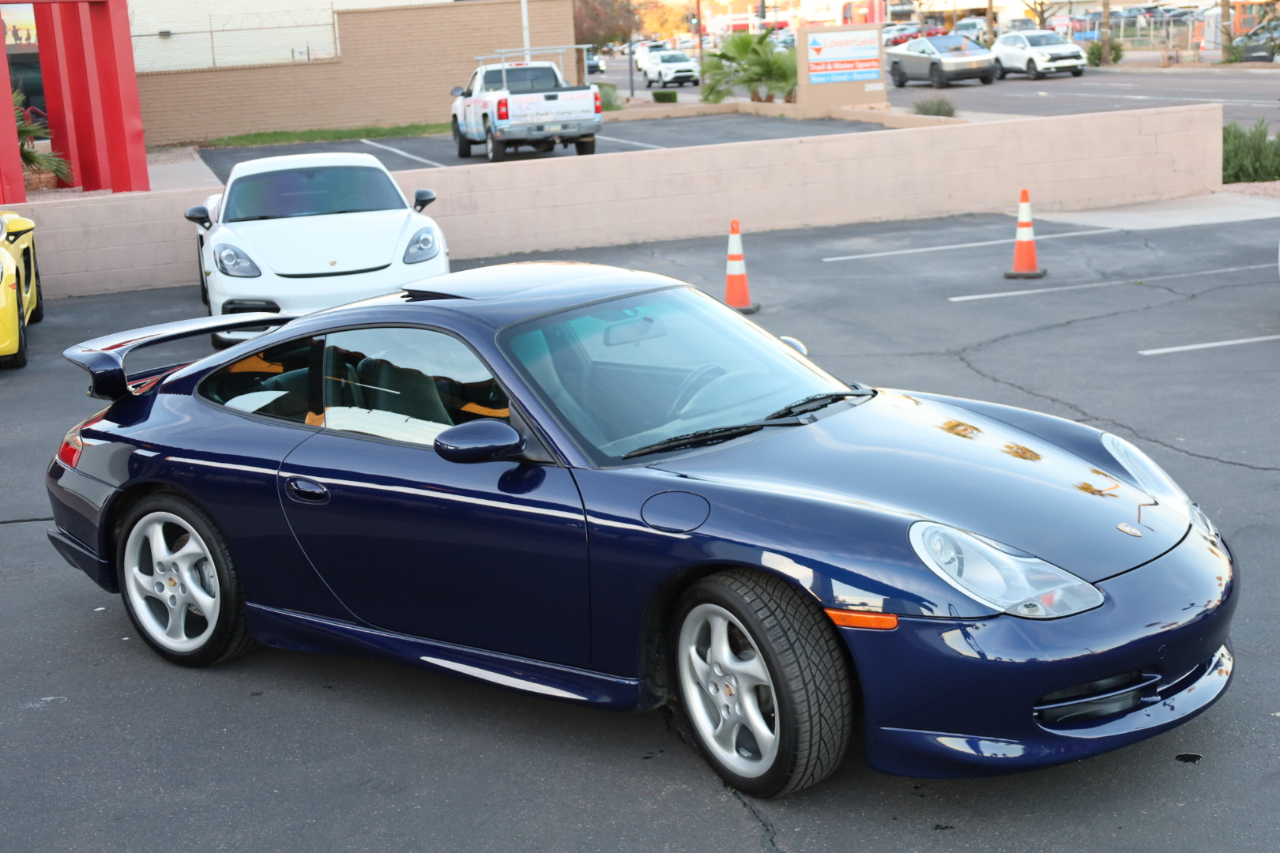 Porsche 911 Carrera 4 2001