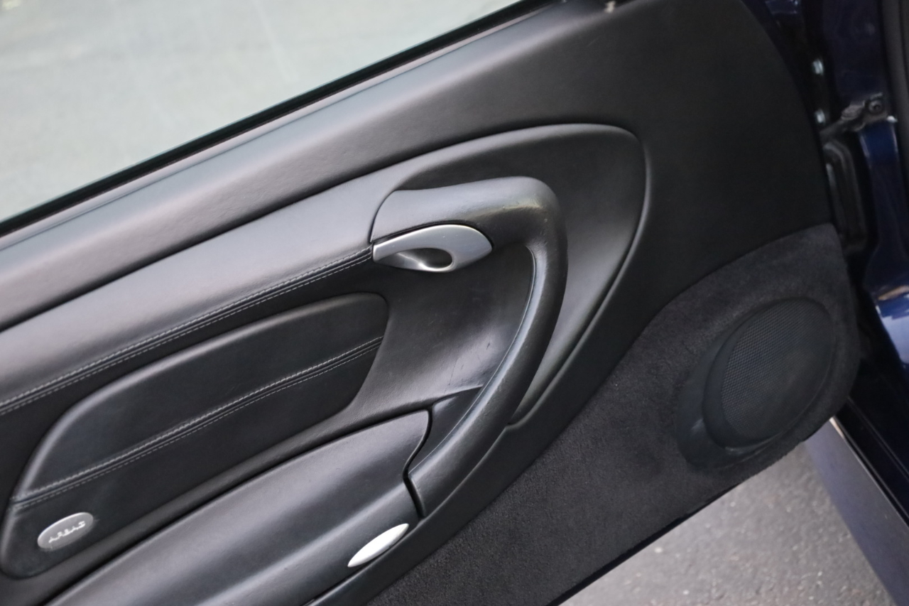 Porsche 911 Carrera 4 2001