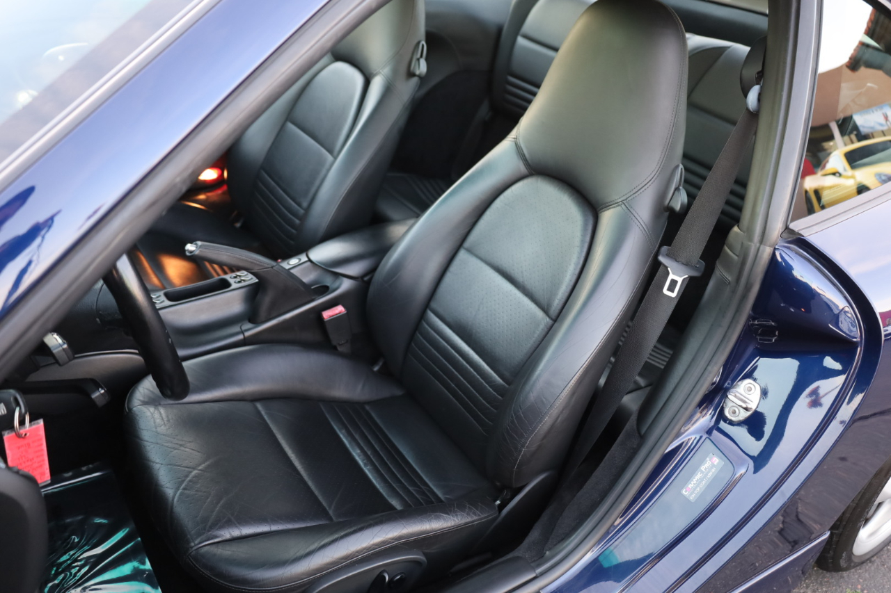 Porsche 911 Carrera 4 2001