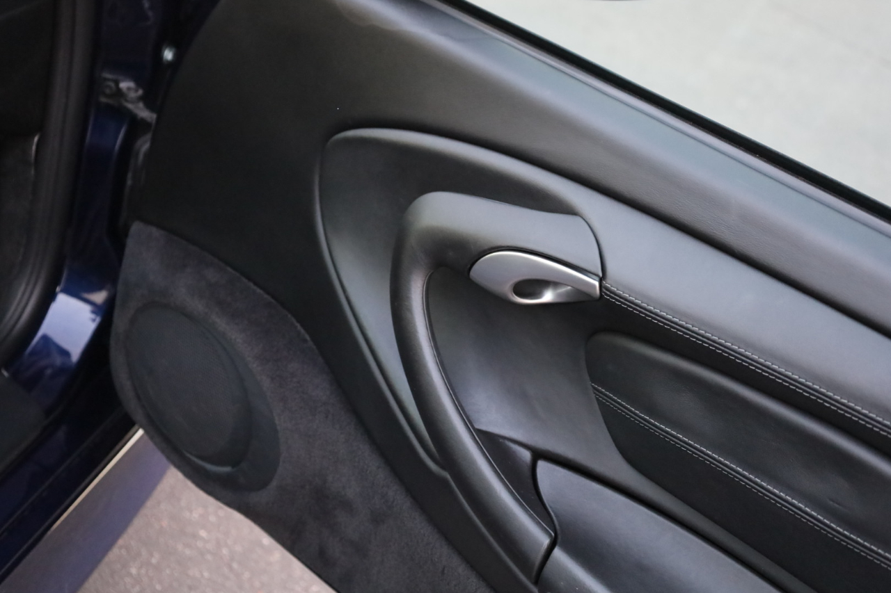 Porsche 911 Carrera 4 2001