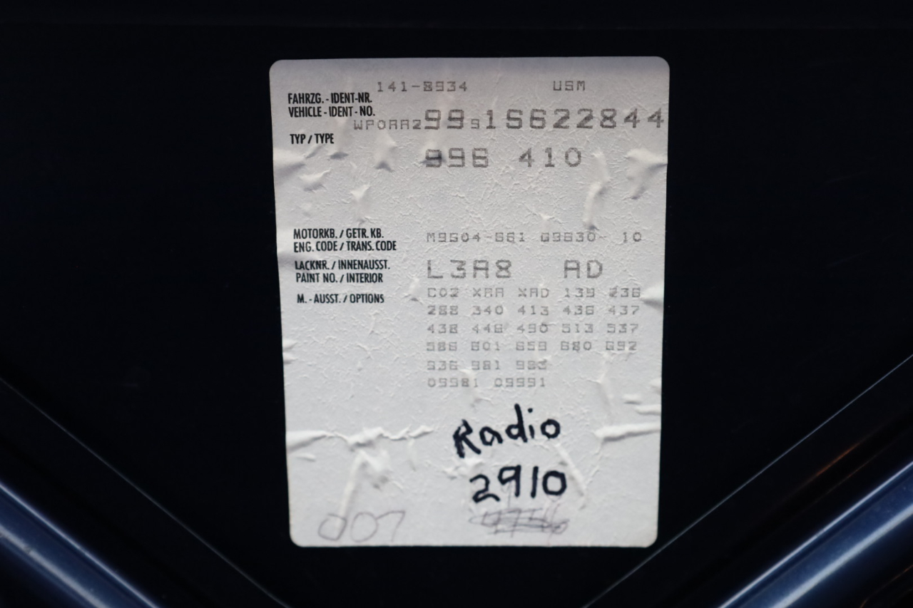 Porsche 911 Carrera 4 2001