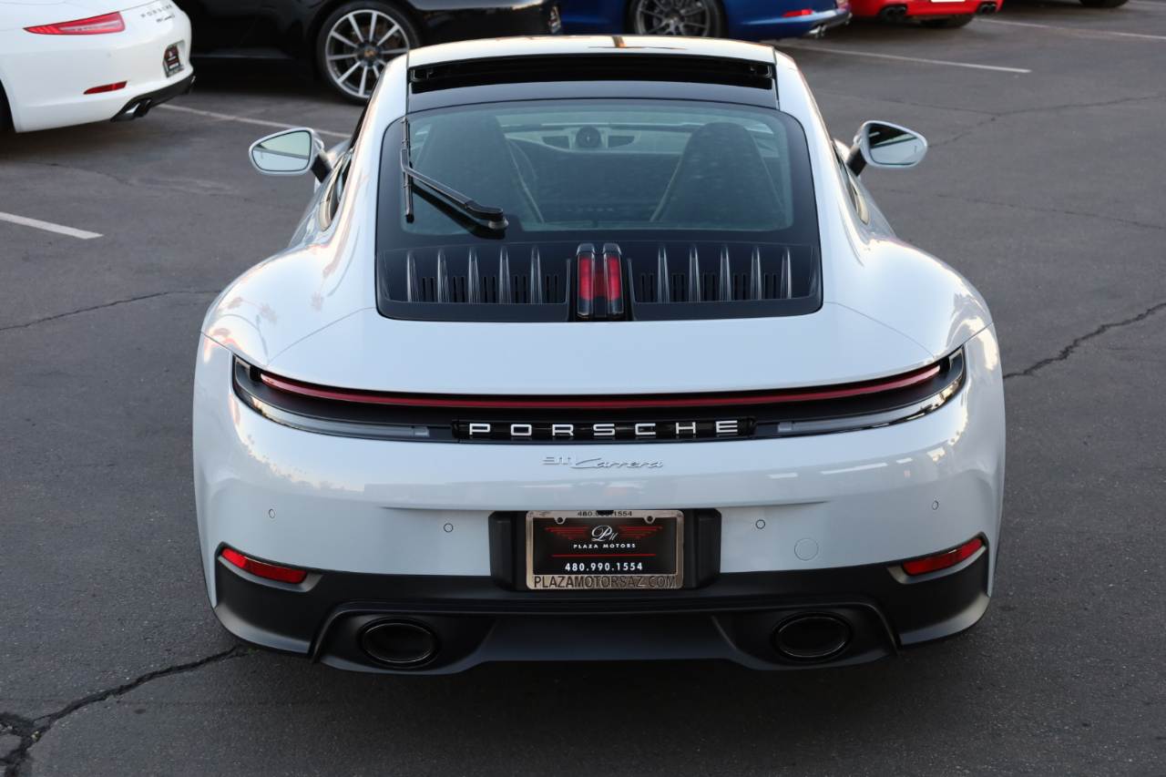 Porsche 911 Carrera Coupe 2025