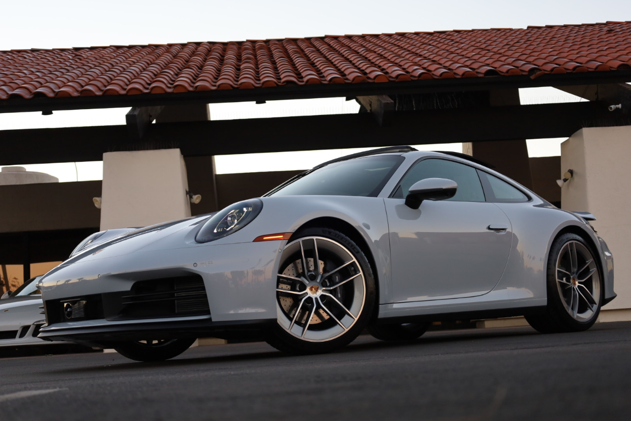 Porsche 911 Carrera Coupe 2025