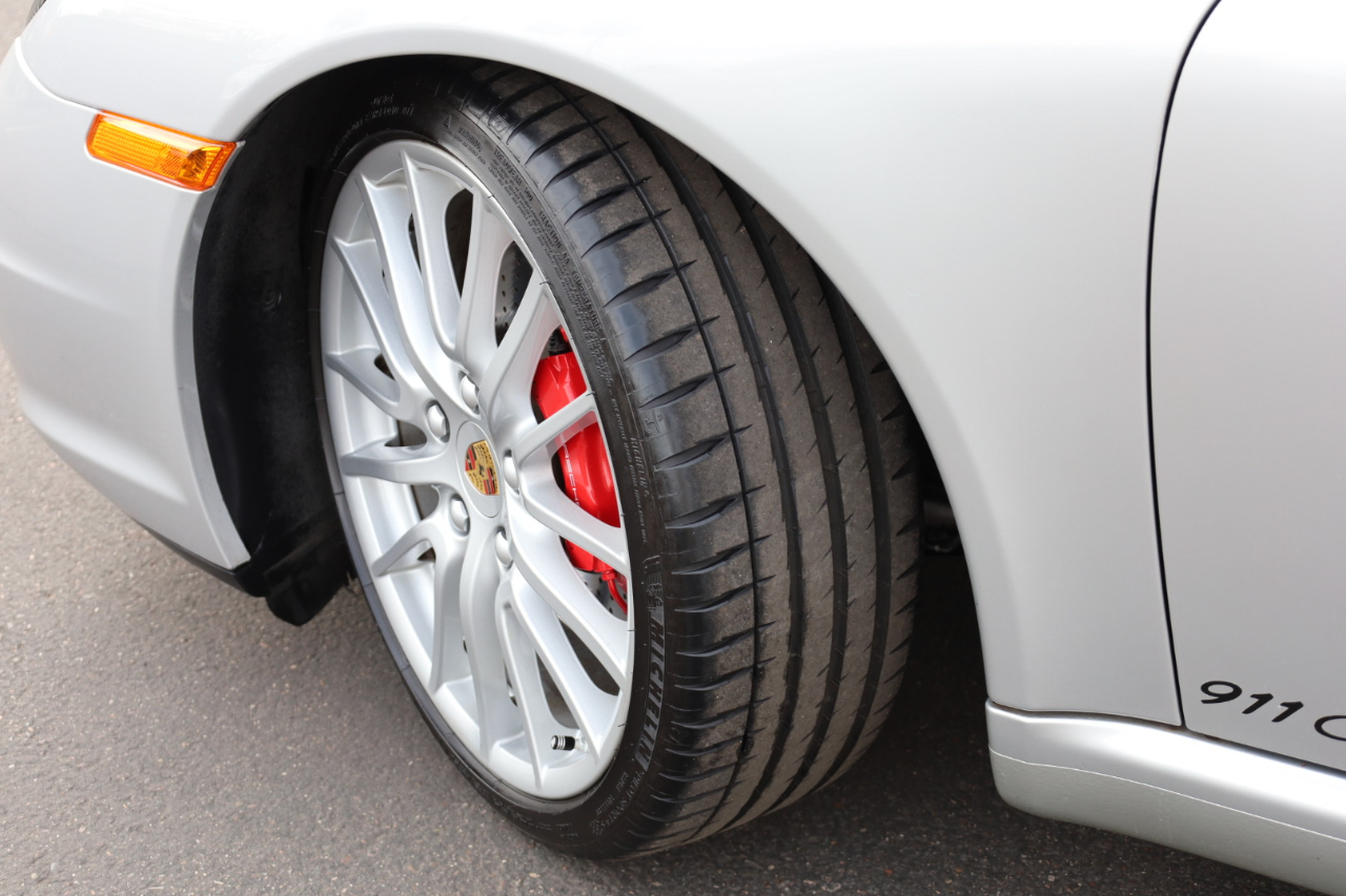 Porsche 911 Carrera S 2007