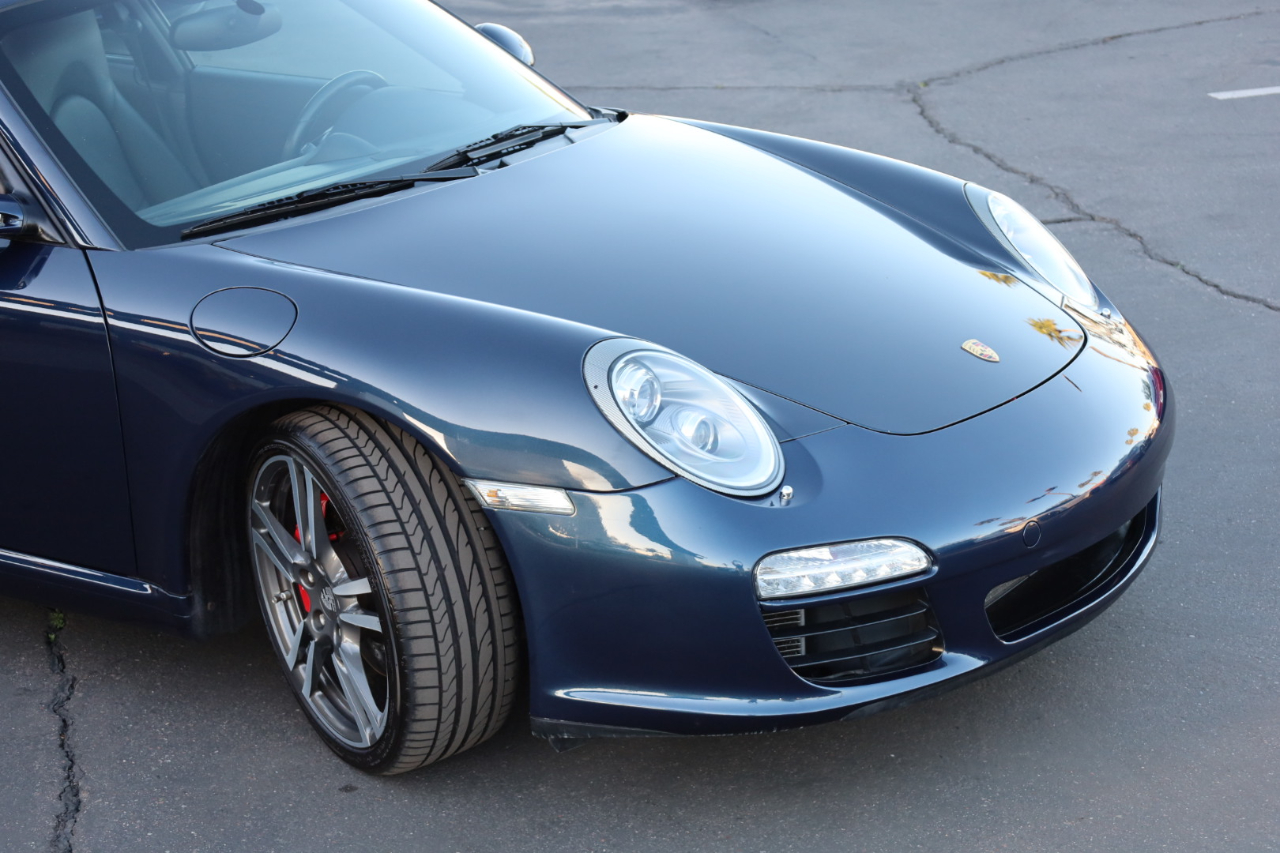 Porsche 911 Carrera S Coupe 2011