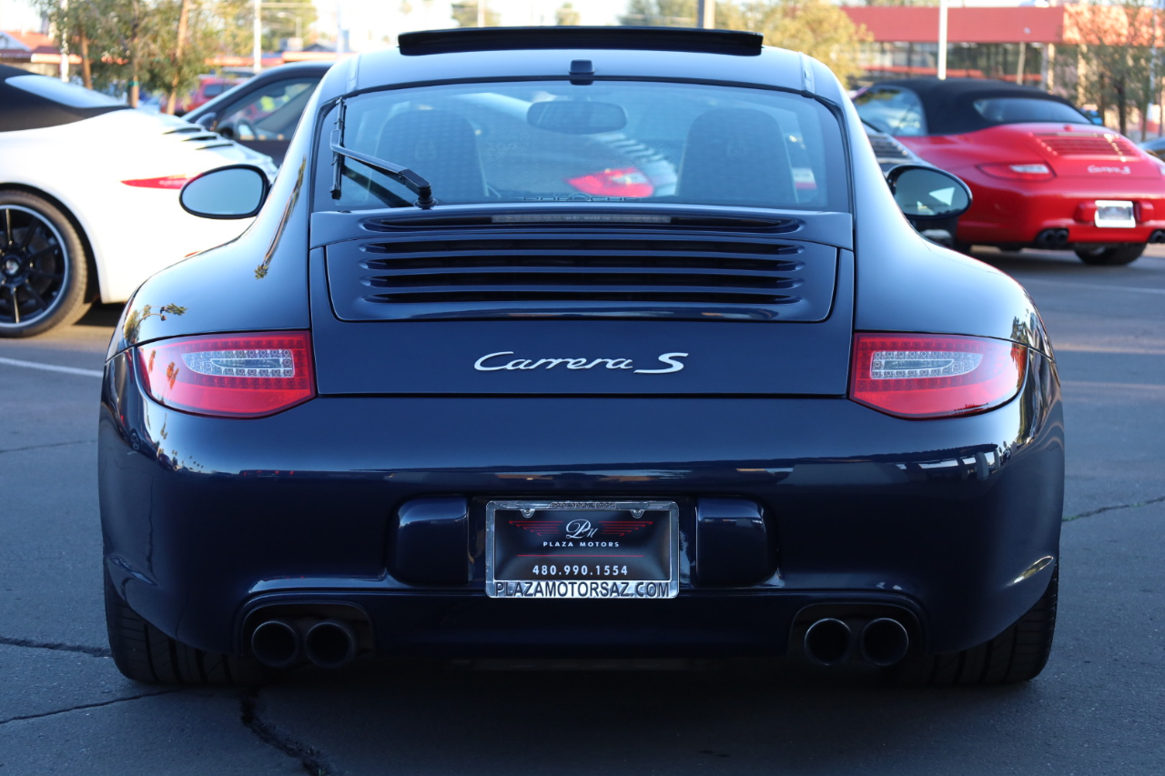 Porsche 911 Carrera S Coupe 2011